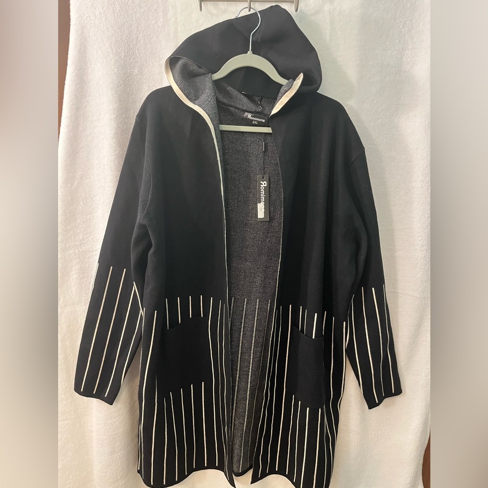 Rominona Black and White Hooded Cardigan new with tags original price $198